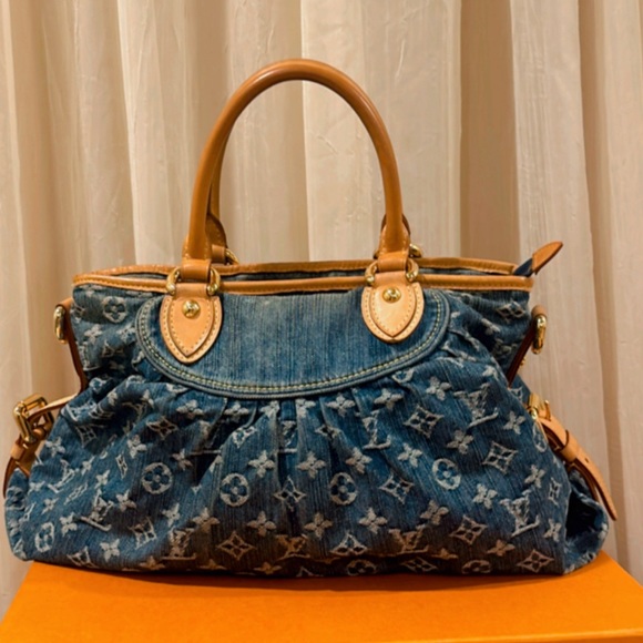 Louis Vuitton Handbags - 💯% Authentic LOUIS VUITTON
Denim Neo Cabby MM✨